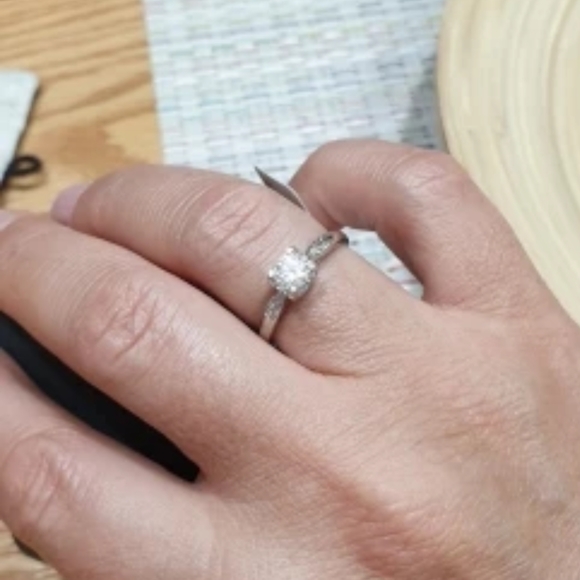 Moissanite 💍 - Picture 5 of 8